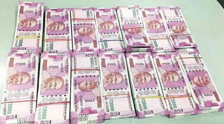 New Currency Notes of Rs 2000 denomination. (File Photo: IANS)