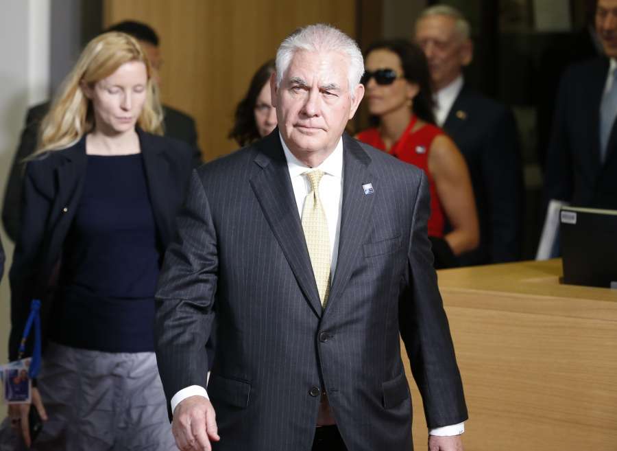 RUSSELS, May 25, 2017 (Xinhua) -- U.S. Secretary of State Rex Tillerson (Front) leaves the European Council headquarters after EU-USA Leaders' Meeting, in Brussels, Belgium, May 25, 2017. (Xinhua/Ye Pingfan/IANS) (zf) by .