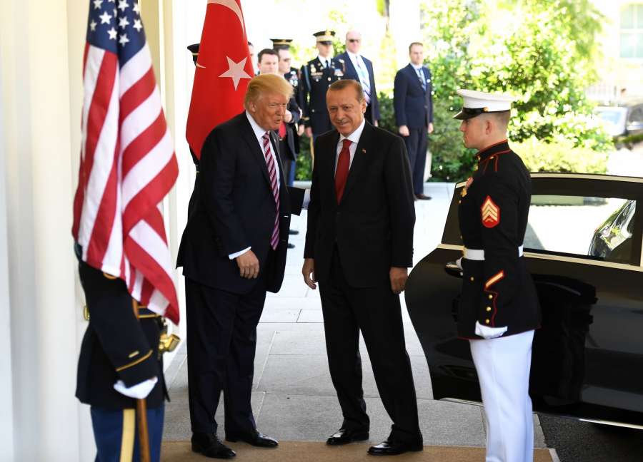 WASHINGTON, May 16, 2017 (Xinhua) -- U.S. President Donald Trump (C-L) welcomes Turkish President Recep Tayyip Erdogan (C) at the White House in Washington D.C., the United States, on May 16, 2017. U.S. President Donald Trump and his Turkish counterpart Recep Tayyip Erdogan pledged on Tuesday to repair bilateral relationship fraught with difficulties in the past. (Xinhua/Yin Bogu/IANS) by .