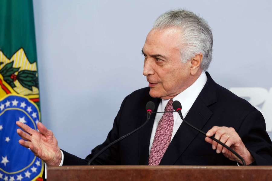 BRASILIA, June 28, 2017 (Xinhua) -- Image provided by the Presidency of Brazil shows Brazilian President Michel Temer attending a press conference in Brasilia, Brazil, on June 27, 2017. Brazil's President Michel Temer dismissed charges pressed against him on Tuesday as based on "supposed illicit evidence." (Xinhua/Beto Barata/Presidency of Brazil/IANS) by .