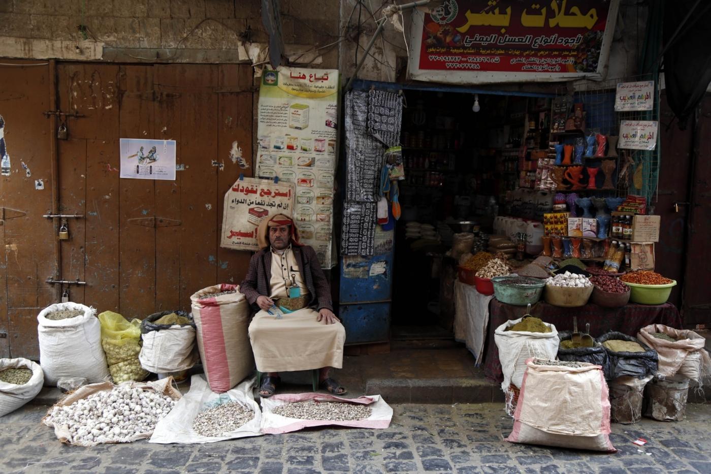 SANAA, Sept. 19, 2018 (Xinhua) -- A Yemeni seller waits for customers at a market in Sanaa, Yemen, on Sept. 19, 2018. In the historical old city of Yemen's capital Sanaa, people here are suffering badly from war and air-sea-land blockade that has been devastating lives of more than 25 million population for over three years. (Xinhua/Mohammed Mohammed/IANS) by .