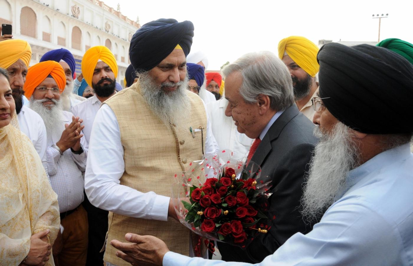 Amritsar: United Nations Secretary-General Antonio Guterres pays obeisance at the Golden Temple in Amritsar on Oct 3, 2018. (Photo: IANS) by .