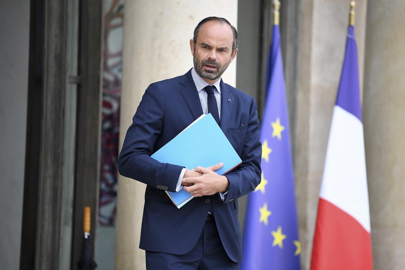 PARIS, Oct. 17, 2018 (Xinhua) -- French Prime Minister Edouard Philippe leaves the Elysee Palace after the cabinet meeting in Paris, France on Oct. 17, 2018. French President Emmanuel Macron on Tuesday named Christophe Castaner, one of his main backers, to supervise interior affairs and replace Gerard Collomb, in his latest cabinet reshuffle. (Xinhua/Jack Chan/IANS) by .