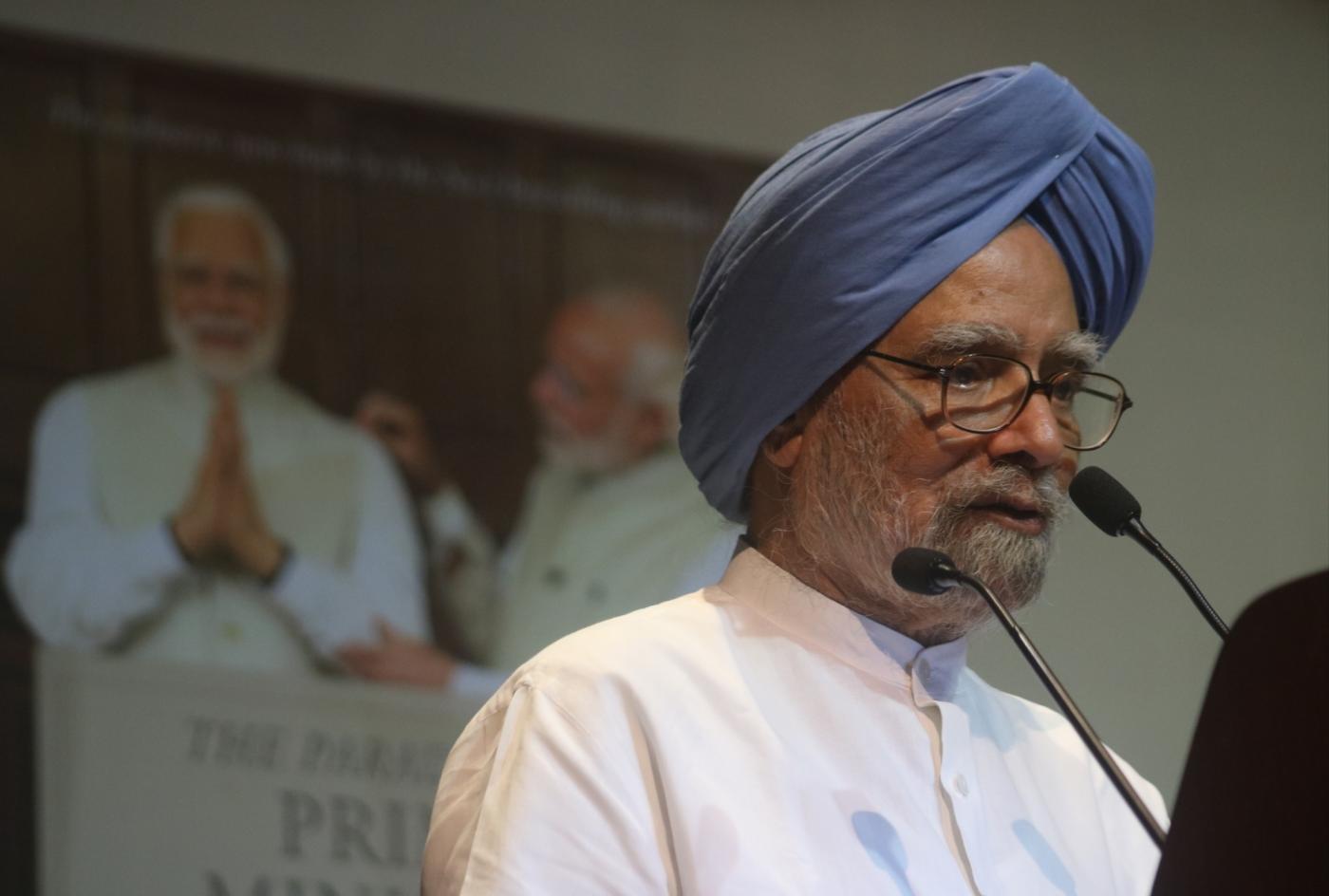 New Delhi: Former Prime Minister and Congress leader Dr. Manmohan Singh addresses at the launch of Shashi Tharoor's book "The Paradoxical Prime Minister: Narendra Modi And His India" in New Delhi on Oct 26, 2018. (Photo: IANS) by .