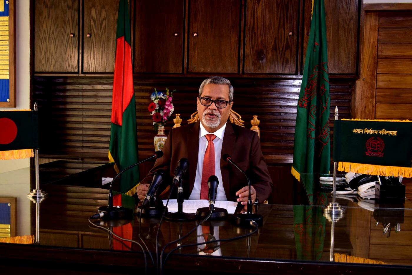 DHAKA, Nov. 8, 2018 (Xinhua) -- Bangladesh's Chief Election Commissioner KM Nurul Huda announces polls schedule in a televised speech to the nation from Dhaka, Bangladesh, on Nov. 8, 2018. Bangladesh's Chief Election Commissioner KM Nurul Huda said Thursday night that the country's 11th parliamentary elections will be held on Dec. 23. (Xinhua/Press Information Department/IANS) by .