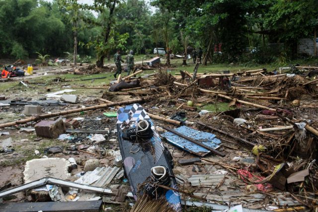 INDONESIA-PANDEGLANG-TSUNAMI-AFTERMATH INDONESIA-PANDEGLANG-TSUNAMI-AFTERMATH by Veri Sanovri.