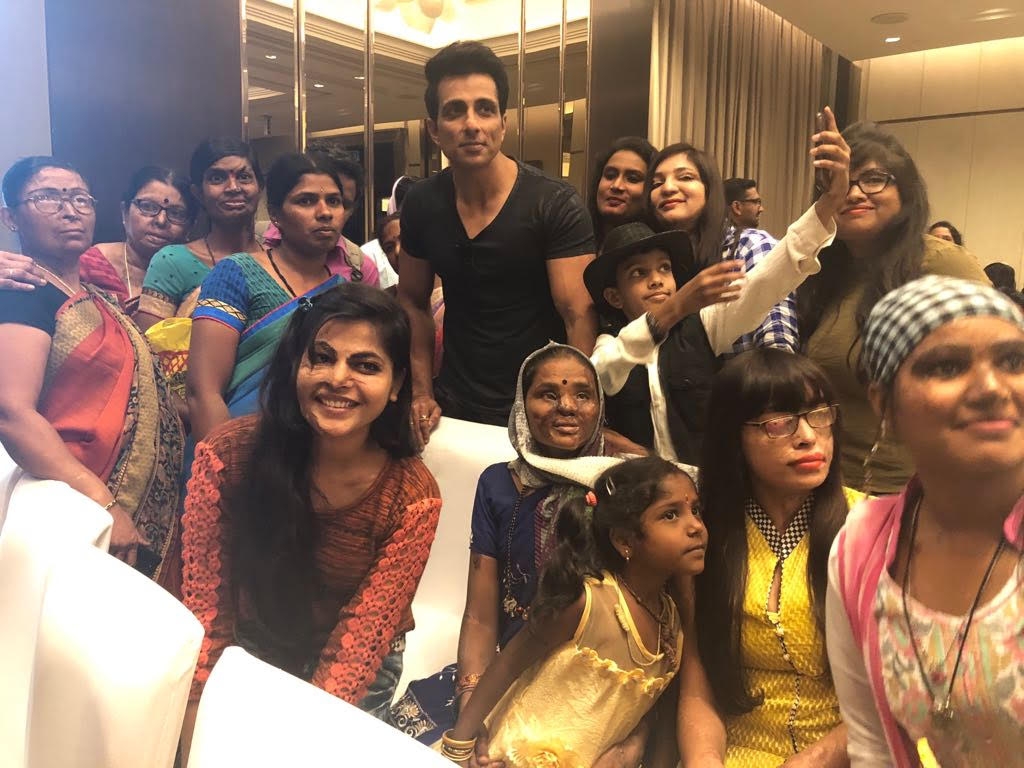 Actor Sonu Sood with volunteers and beneficiaries of Bengaluru-based Atijeevan Foundation. by .