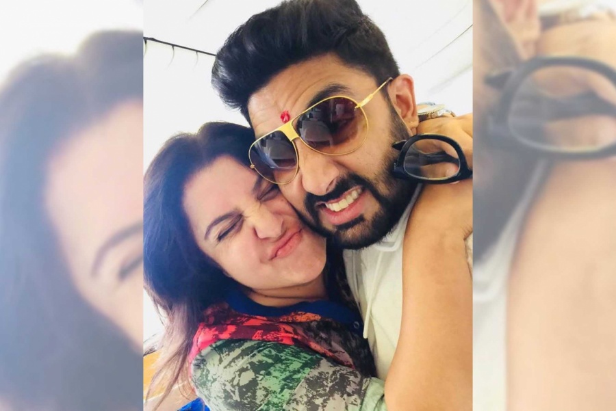 Abhishek gives 1 lakh to Farah Khan's daughter's bid to save strays. by .