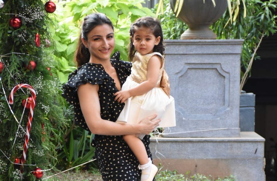 Mumbai: Actress Soha Ali Khan arrives with her daughter Inaaya Naumi Kemmu for the birthday celebrations of her nephew Taimur Ali Khan in Mumbai on Dec 19, 2019. (Photo: IANS) by .