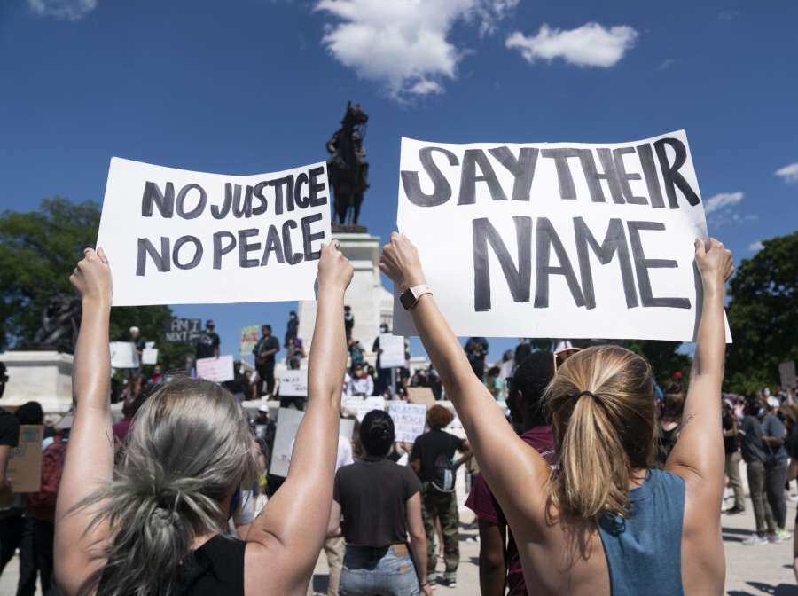 WASHINGTON D.C., May 31, 2020 (Xinhua) -- Protesters rally during a protest over the death of George Floyd in Washington D.C., the United States, on May 30, 2020. Demonstrations and riots have spread to cities across the United States after a video went viral of George Floyd being suffocated to death by a white police officer in the midwest U.S. state of Minnesota on May 25. (Xinhua/Liu Jie/IANS) by .