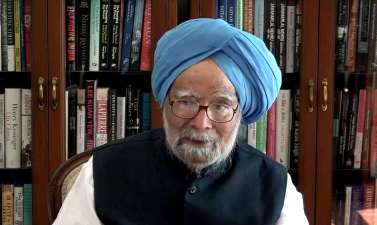 Modi first PM to lower gravity of PMO, says Manmohan - Asian News from UK
